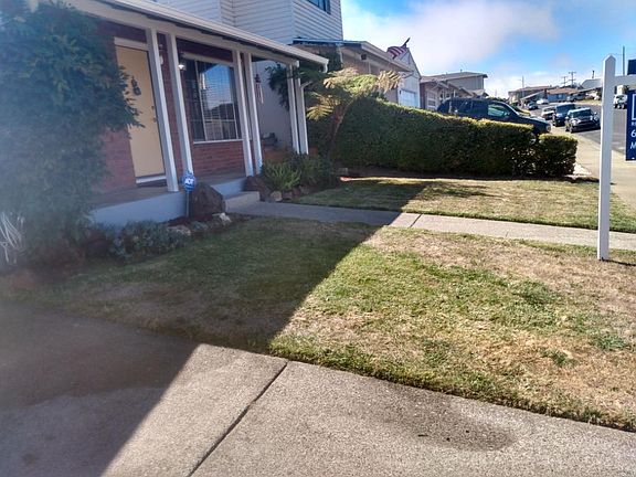 2nd image of 557 Serra Dr