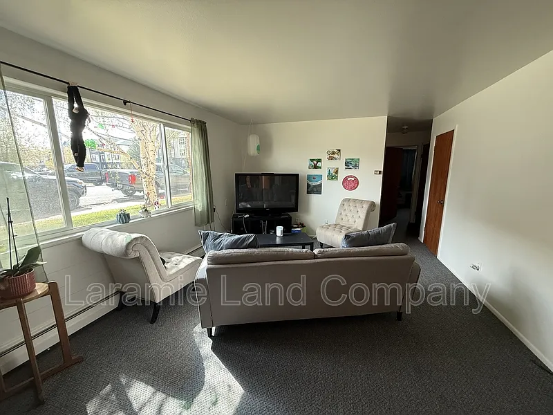 2 bed, 1.0 bath, 800 sqft, $995 — Photo 4
