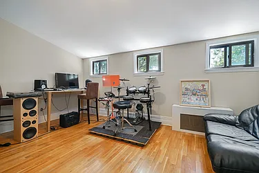 Rented by Avenue Sotheby's International Realty