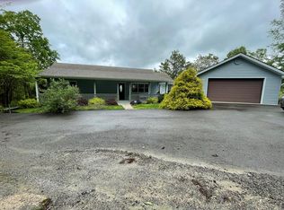 7360 Lillydale Rd, Byrdstown, TN 38549