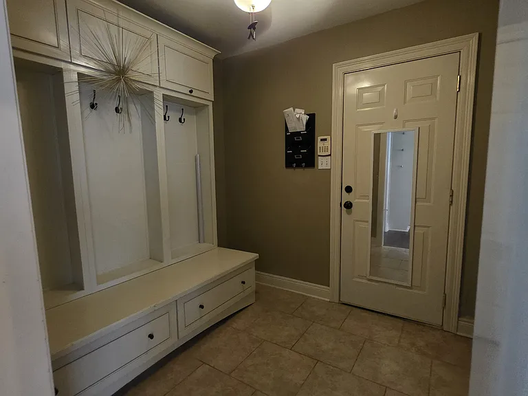 18410 Three Bars Dr — Photo 6