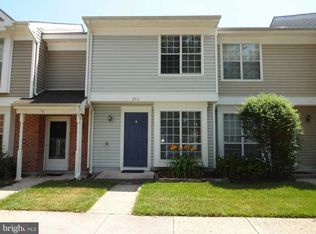268 Coventry Sq, Sterling, VA 20164