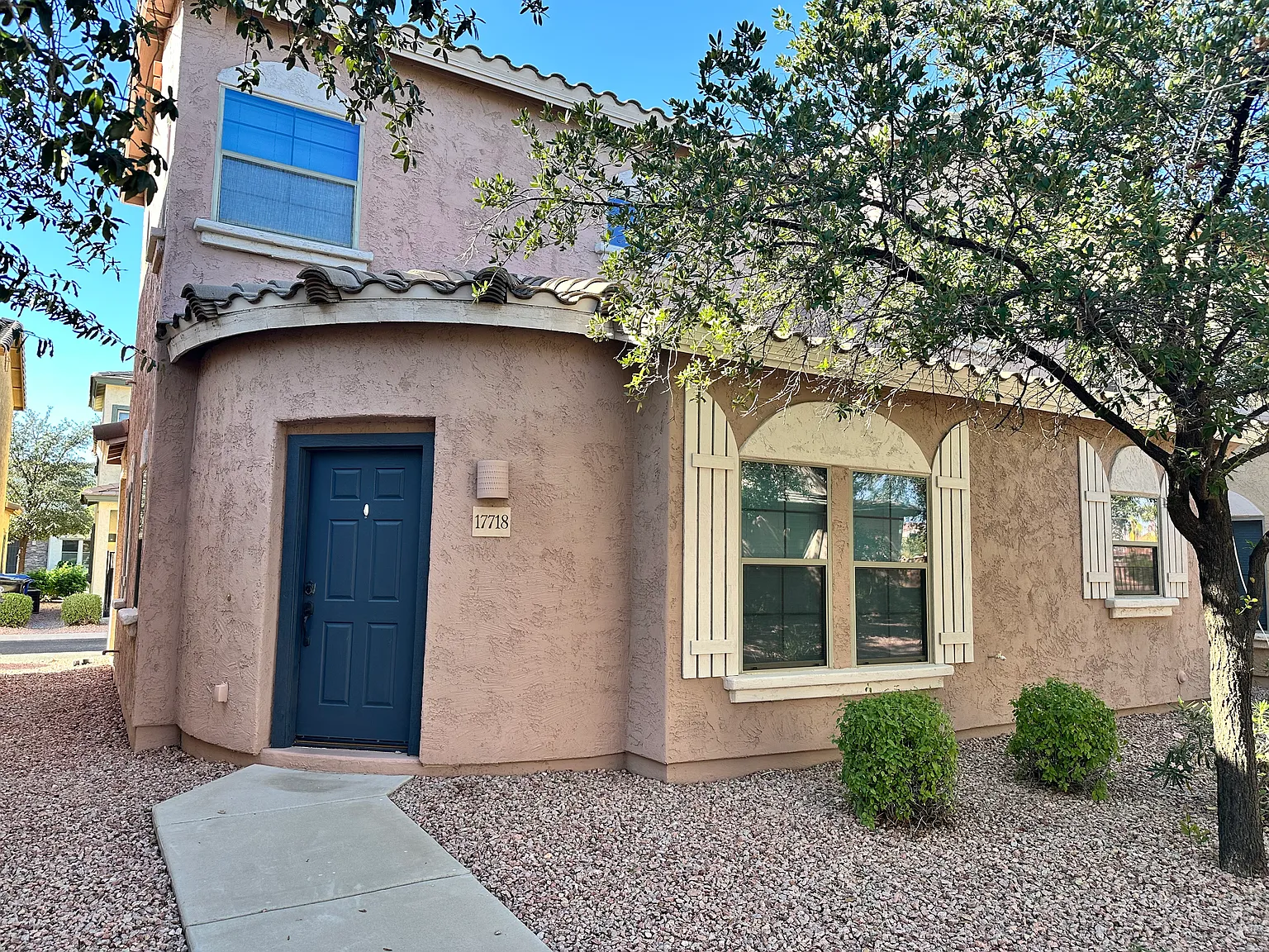 17718 W Langer Ln — Photo 1