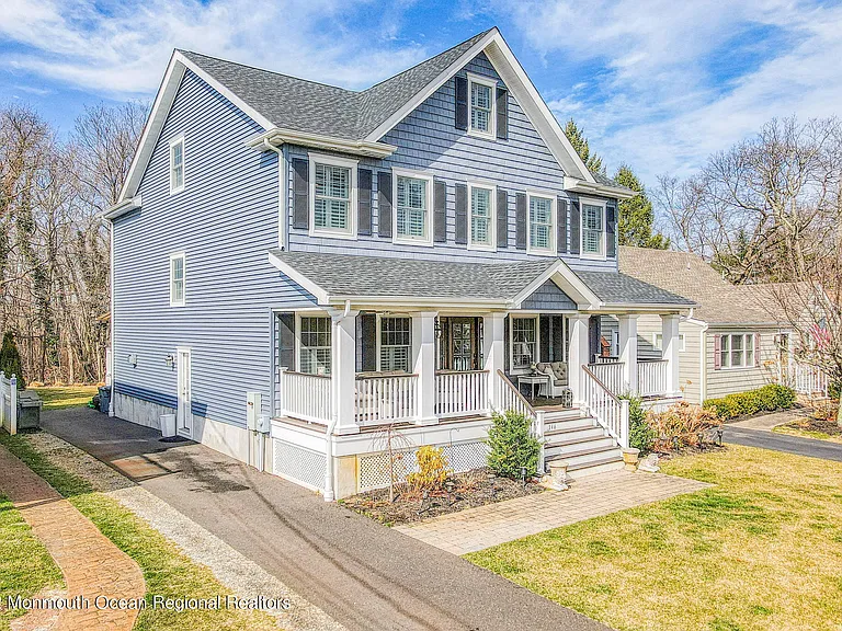 346 South Blvd — Photo 1