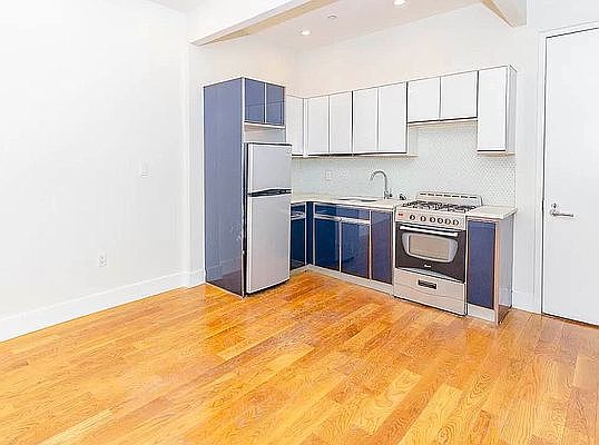 4th image of 751 De Kalb Ave #2A