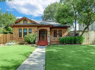 54 Cedar Lawn Cir, Galveston, TX 77551