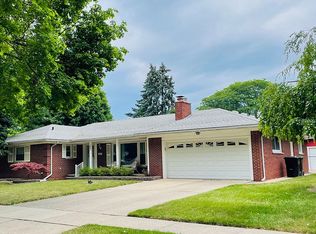 1801 Waverly St, Trenton, MI 48183