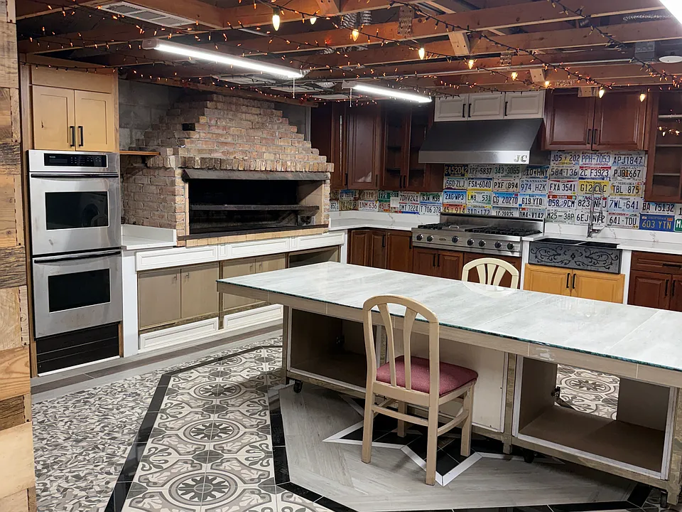 2939 N Hamlin Ave #3