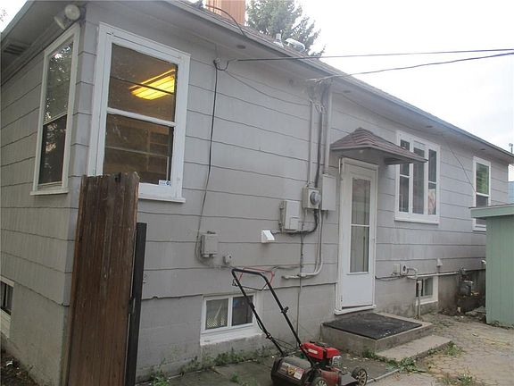 2nd image of 801 Broadwater Ave