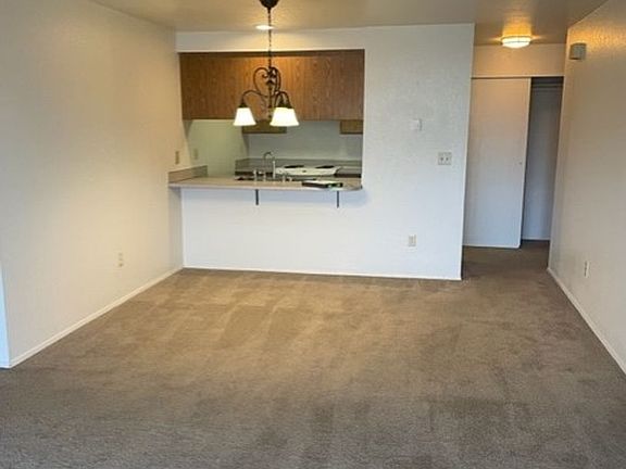 5th image of 134 E Grover St #202