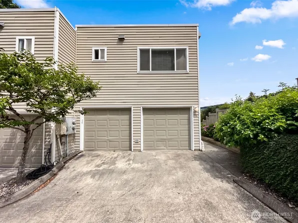 2325 Harbor Avenue SW #B2, Seattle, WA 98126