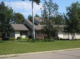 507 8th St NE, Roseau, MN 56751