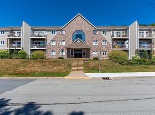 70 Collins Grv #15, Dartmouth, NS B2W4E6