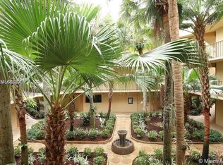8075 SW 107th Ave APT 304, Miami, FL 33173