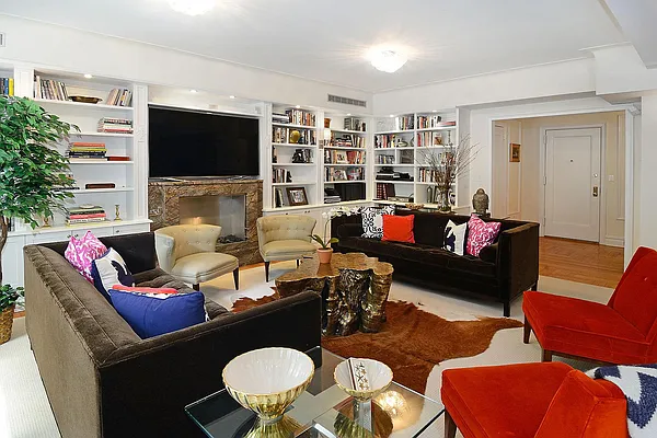 Sold by Corcoran | media 32
