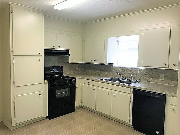 2nd image of 108 Skyline Dr