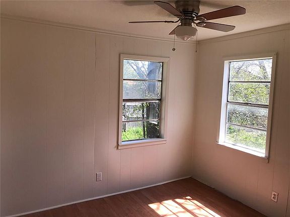 4th image of 9709 Santa Monica Dr
