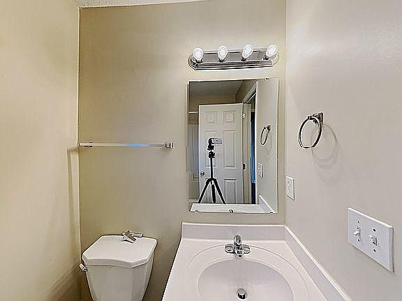 1st image of 12339 Poplar Forest Dr