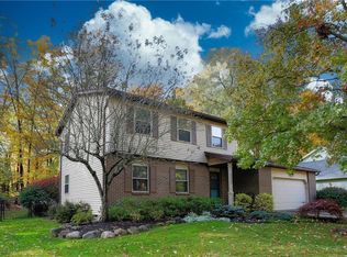 4428 Hickory Trl, Stow, OH 44224
