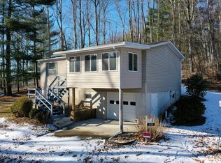 13 Hillside Dr, Nicholson, PA 18446