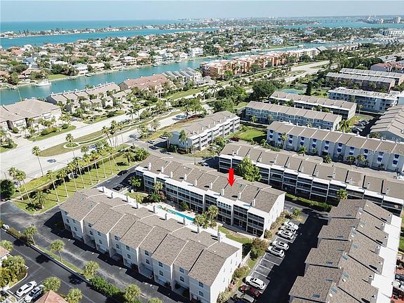 3rd image of 751 Pinellas Bayway S APT 303