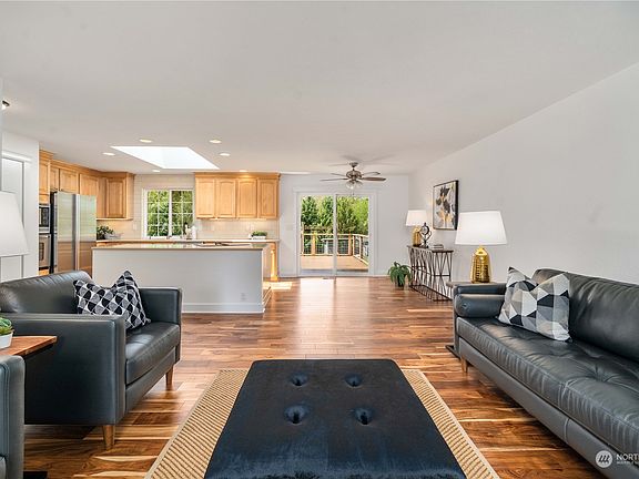 5th image of 4317 264th Avenue NE