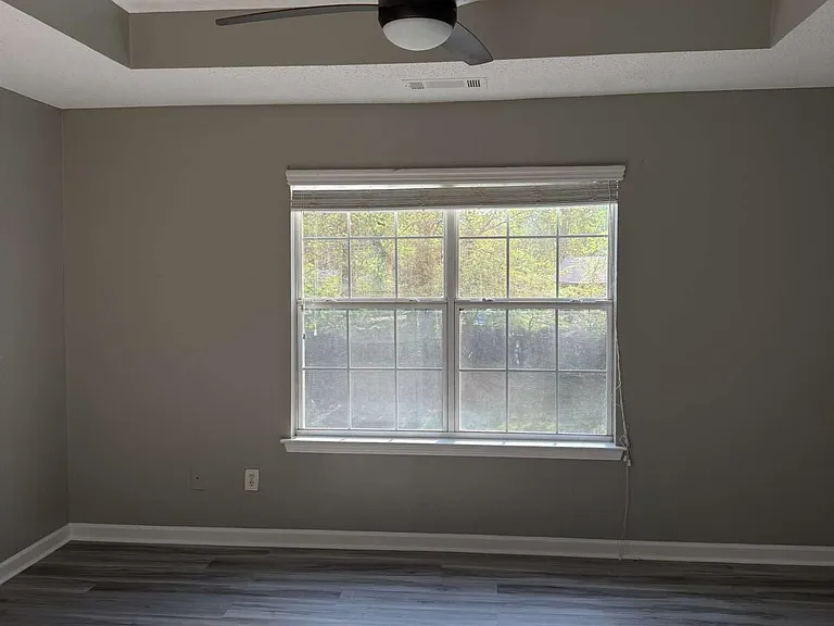 2324 Coach Way — Photo 4