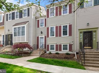 2384 Branleigh Park Ct, Reston, VA 20191