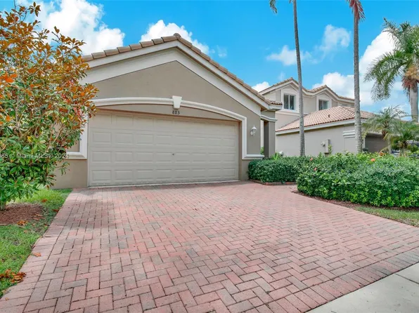 883 Golden Cane Dr, Weston, FL 33327