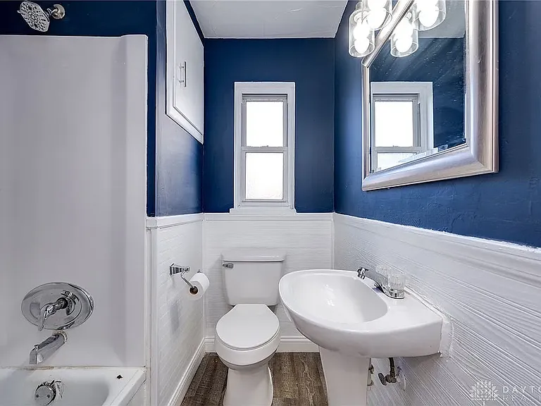 3001 Delaine Ave — Photo 12