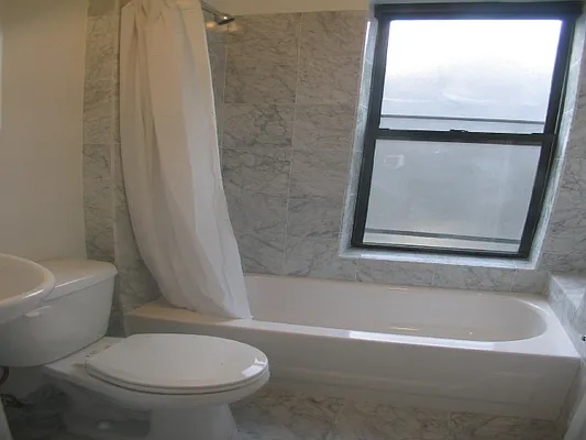 Rented by DSA Realty | media 67