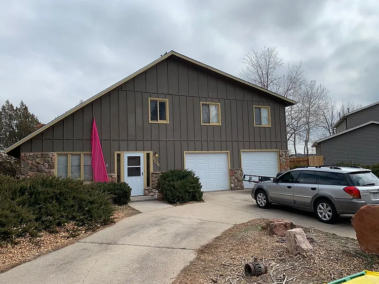 608 Louise Ln — Photo 13