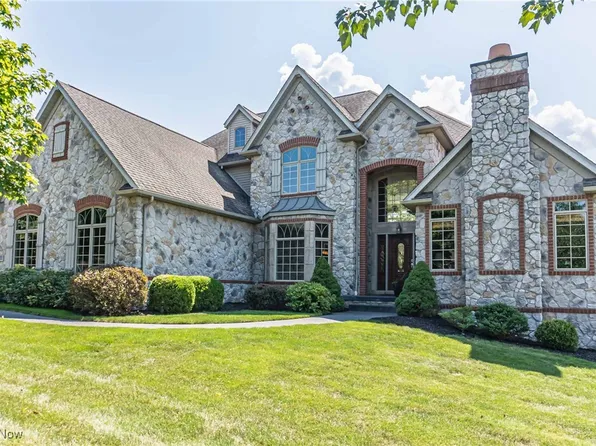 6014 Great Court Cir NW, Massillon, OH 44646