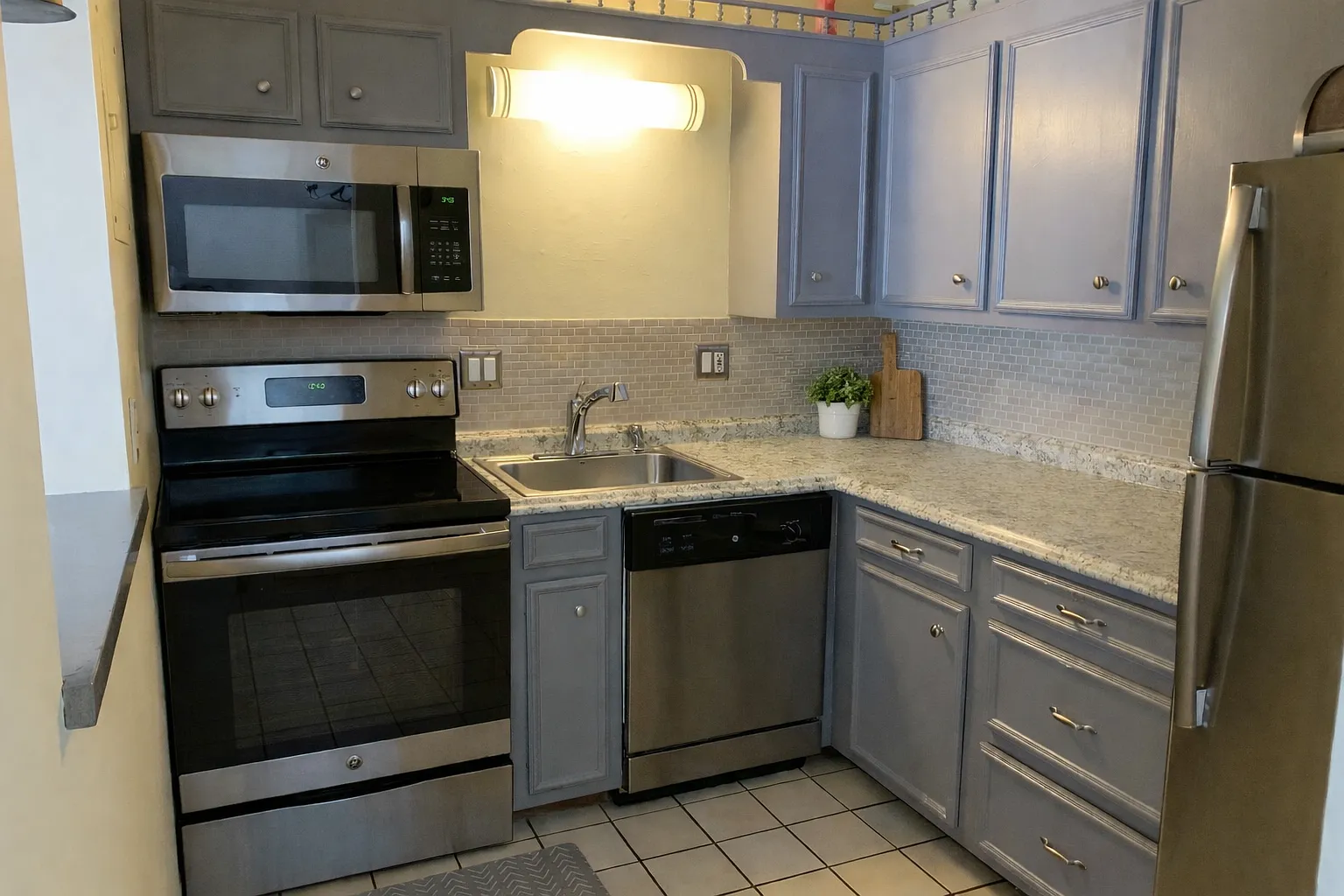 2 bed, 1000 sqft, $2,600 — Photo 2