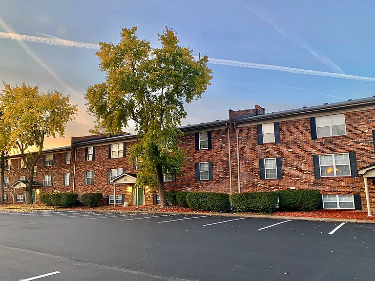 Countrybrook Apartments — Photo 85