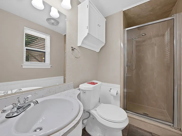 1103 Wildwood Dr — Photo 7