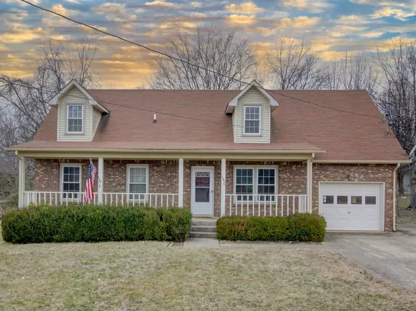 3410 Albert Dr, Clarksville, TN 37042