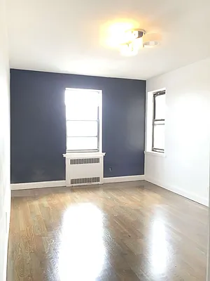 Rented by Whitestone Realty Group Inc | media 32