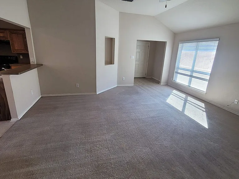 6503 Ithaca Frst — Photo 6