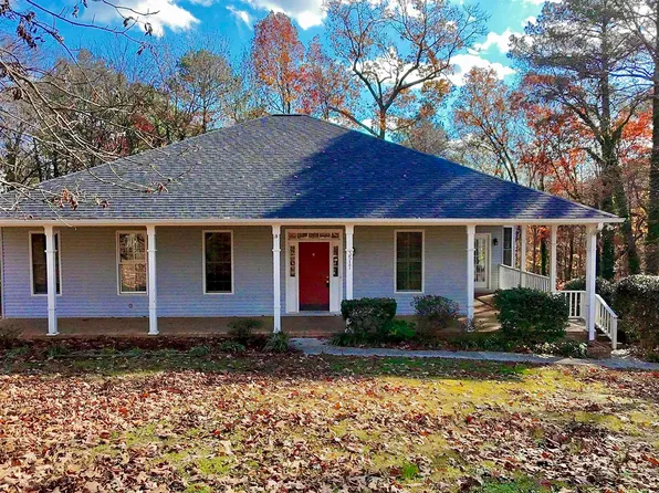 3517 Cedar Ln, Guntersville, AL 35976