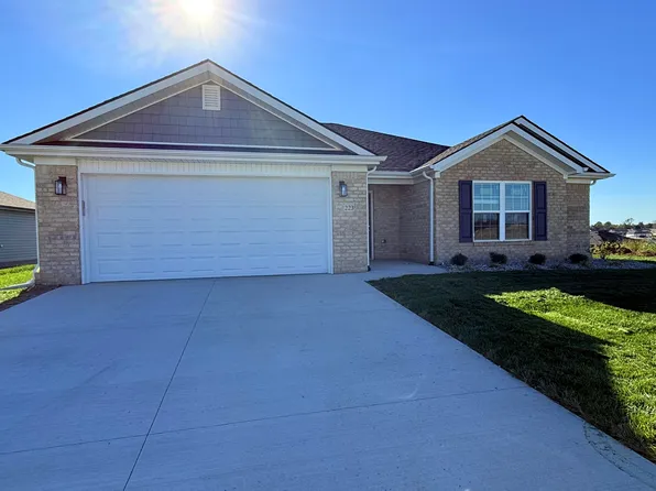 223 Brook Cv, Berea, KY 40403