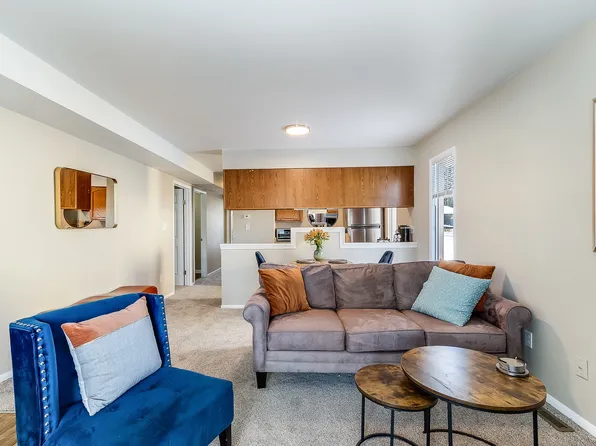 2519 Pattison Ave APT B, Cheyenne, WY 82009