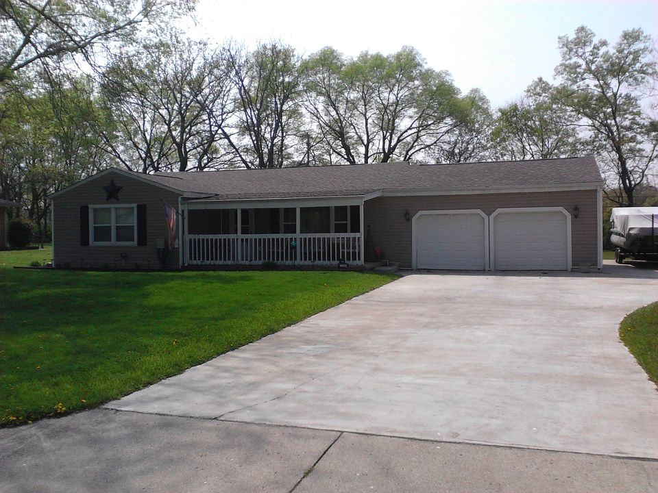 1st image of 3614 Paris Dr