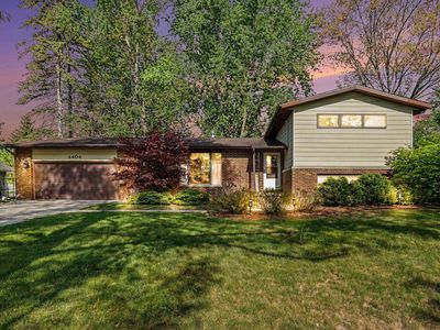 4404 Robinhood Ter, Midland, MI, 48642