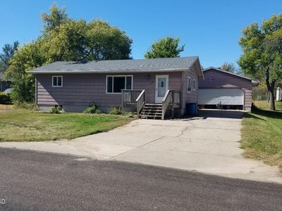 109 18th St NW, Watertown, SD, 57201