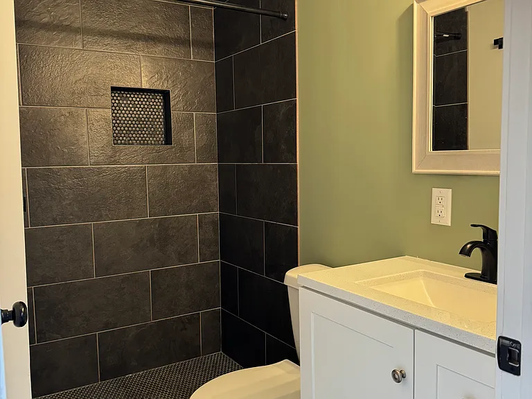 4069 Silver Lake Rd #B — Photo 11