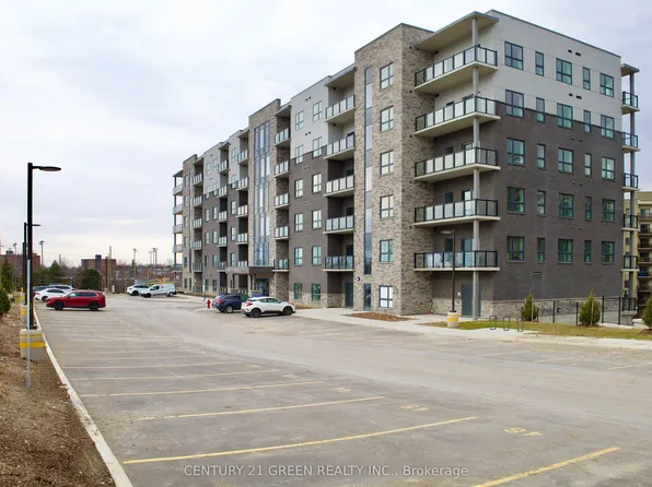 1000 Lackner Blvd, Kitchener, ON