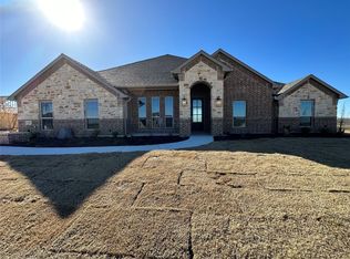 135 Quail Ridge Ct, Decatur, TX 76234