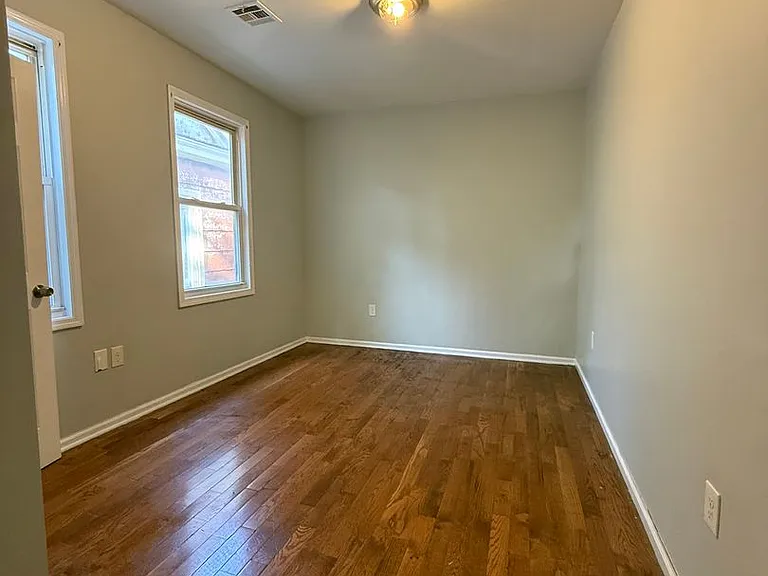 240 Halsted St — Photo 2