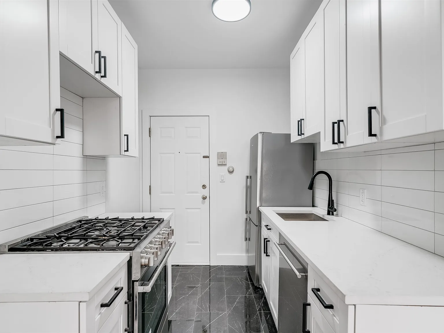 1 bed, 1.0 bath, $3,775 — Photo 3